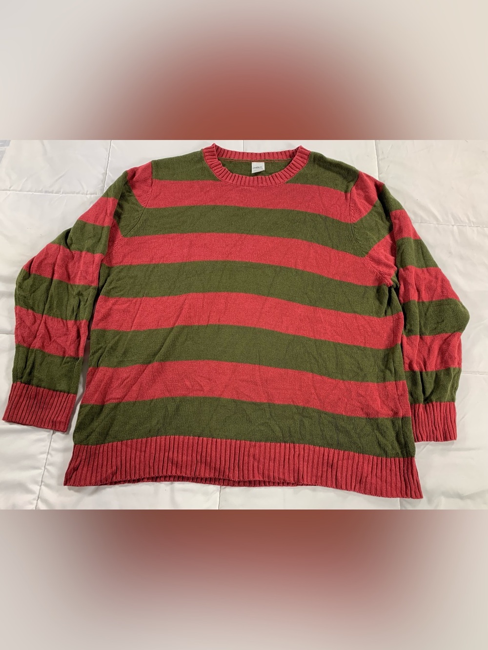 Preloved A Nightmare ON ELM STREET sweater size XXL